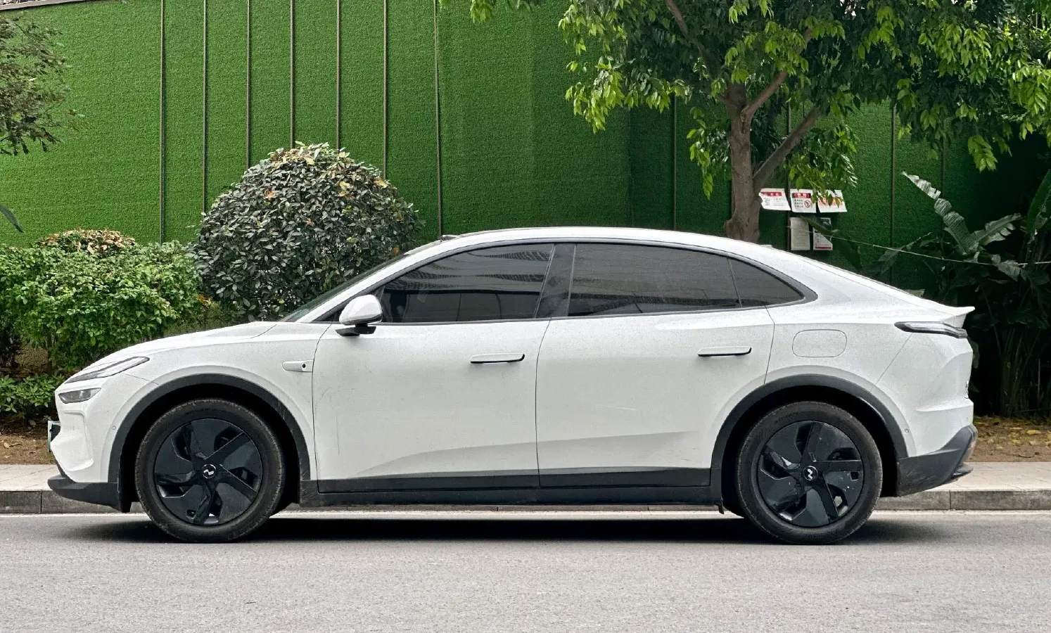 2024 ONVO L60 BEV 60KWH,autocango,china used car exporter,china ev exporter,chinese used car exporter,chinese used ev exporter