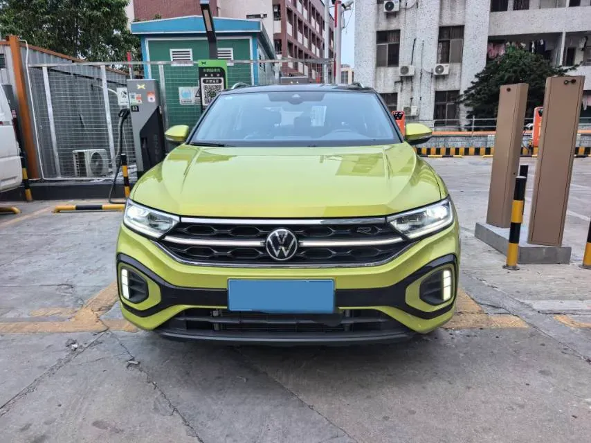 2023 Volkswagen T-Roc 1.5T 160HP L4 7DCT,autocango,china used car exporter,china ev exporter,chinese used car exporter,chinese used ev exporter
