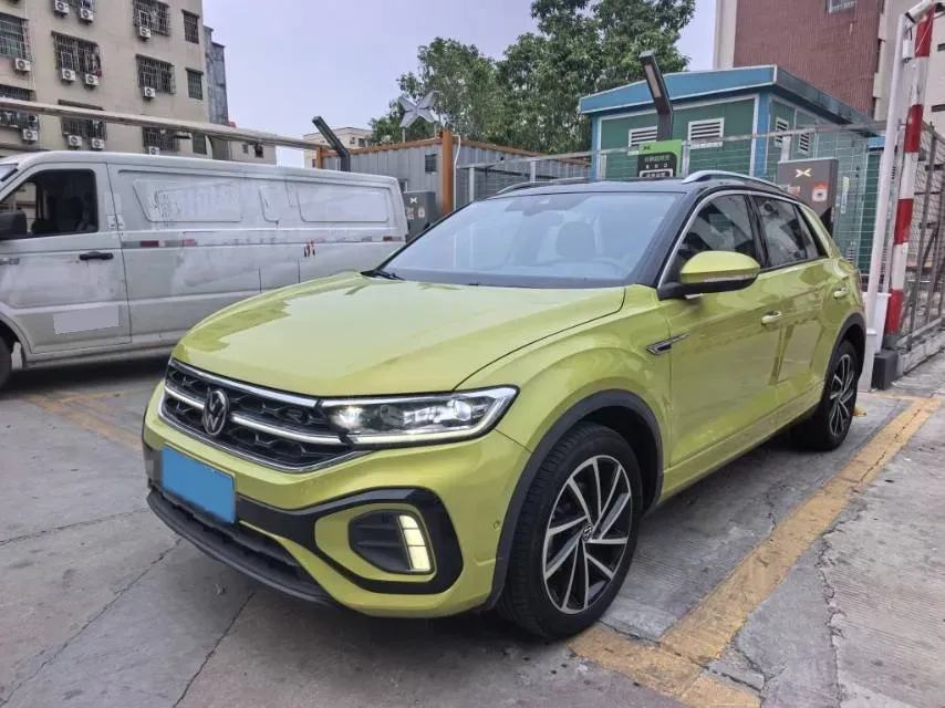 2023 Volkswagen T-Roc 1.5T 160HP L4 7DCT,autocango,china used car exporter,china ev exporter,chinese used car exporter,chinese used ev exporter