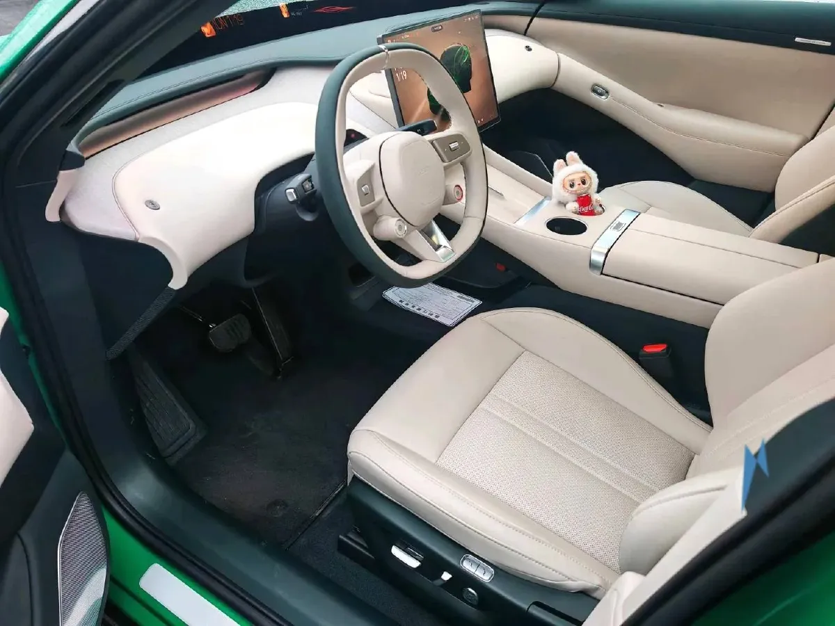 2025 MI YU7 BEV 96.3KWH,autocango,china used car exporter,china ev exporter,chinese used car exporter,chinese used ev exporter