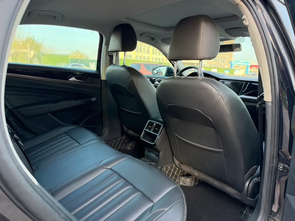 2020 Volkswagen Passat 1.4T 150HP L4 7DCT,autocango,china used car exporter,china ev exporter,chinese used car exporter,chinese used ev exporter