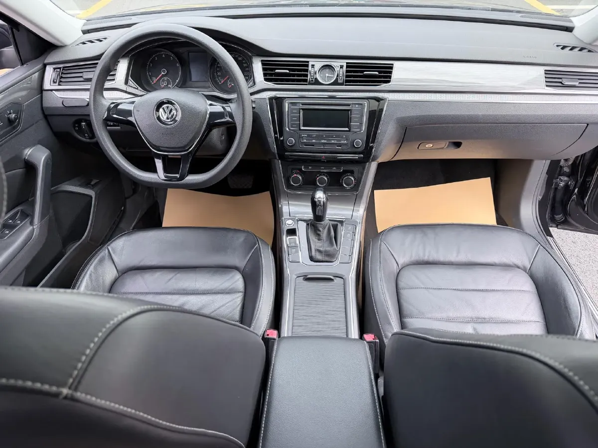 2017 Volkswagen Passat 1.8T 180HP L4 7DCT,autocango,china used car exporter,china ev exporter,chinese used car exporter,chinese used ev exporter