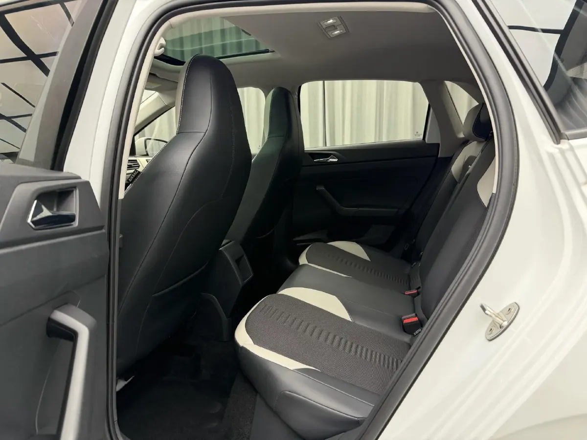 2023 Volkswagen Polo 1.5L 113HP L4 6AT,autocango,china used car exporter,china ev exporter,chinese used car exporter,chinese used ev exporter