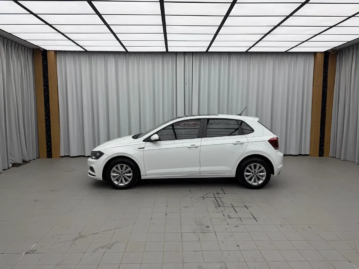2023 Volkswagen Polo 1.5L 113HP L4 6AT,autocango,china used car exporter,china ev exporter,chinese used car exporter,chinese used ev exporter
