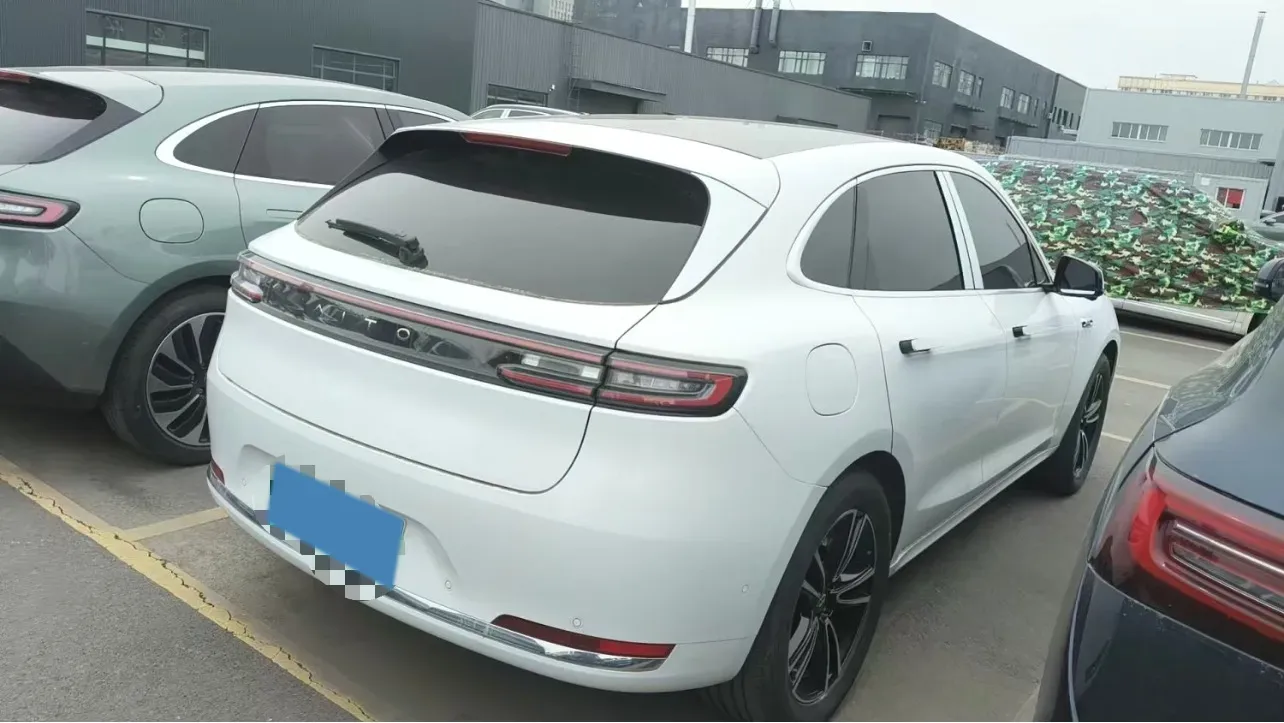 2025 AITO AITO M5 1.5T 152HP L4 REEV 42KWH,autocango,china used car exporter,china ev exporter,chinese used car exporter,chinese used ev exporter