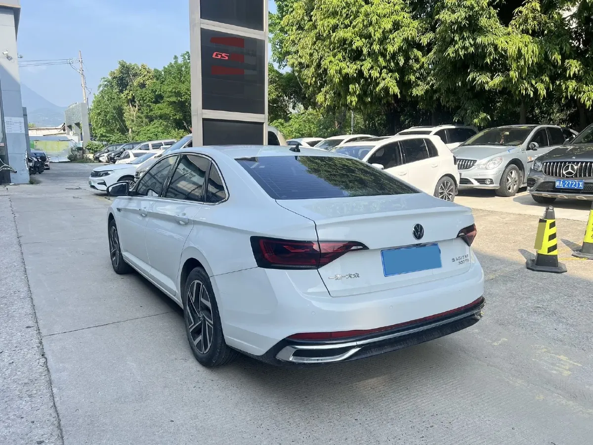 2024 Volkswagen Sagitar 1.5T 160HP L4 7DCT,autocango,china used car exporter,china ev exporter,chinese used car exporter,chinese used ev exporter