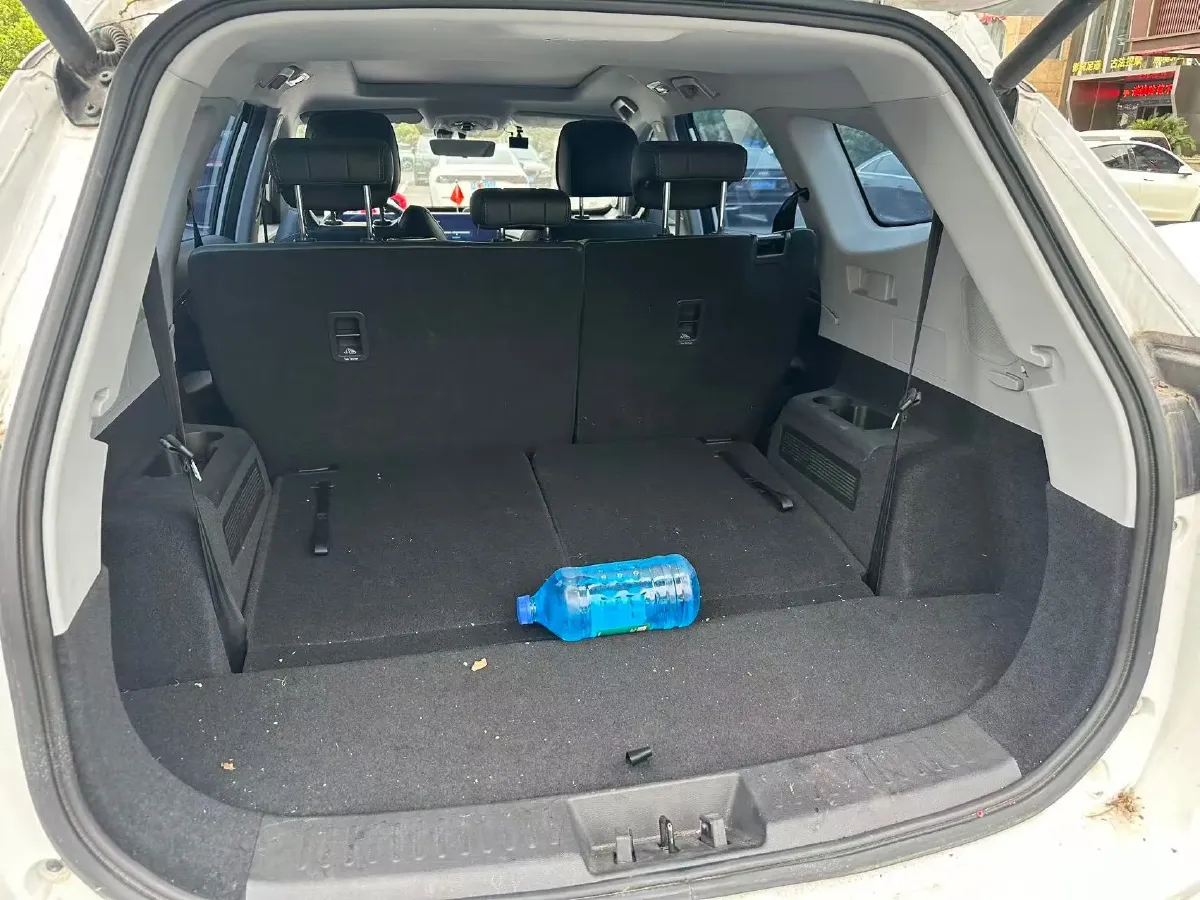 2021 Chery Tiggo 8 Plus 1.6T 197HP L4 7DCT,autocango,china used car exporter,china ev exporter,chinese used car exporter,chinese used ev exporter