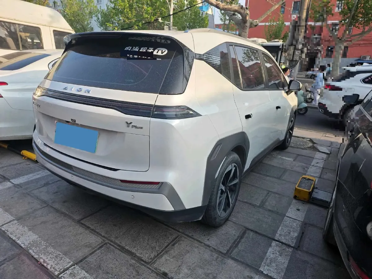 2024 Leapmotor C11 1.5L 95HP L4 REEV 43.74KWH,autocango,china used car exporter,china ev exporter,chinese used car exporter,chinese used ev exporter