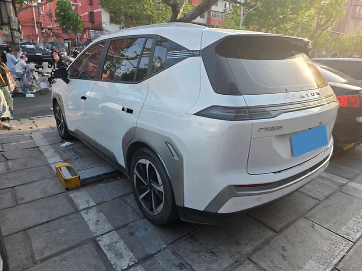 2024 Leapmotor C11 1.5L 95HP L4 REEV 43.74KWH,autocango,china used car exporter,china ev exporter,chinese used car exporter,chinese used ev exporter