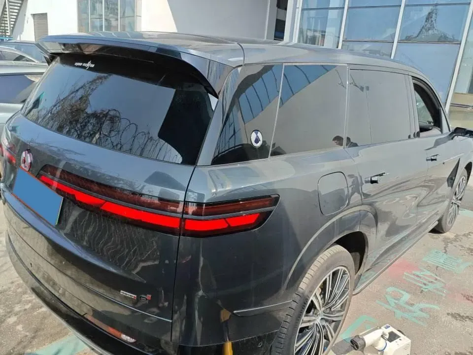2025 Denza DenzaN9 2.0T 207HP L4 E-CVT PHEV,autocango,china used car exporter,china ev exporter,chinese used car exporter,chinese used ev exporter