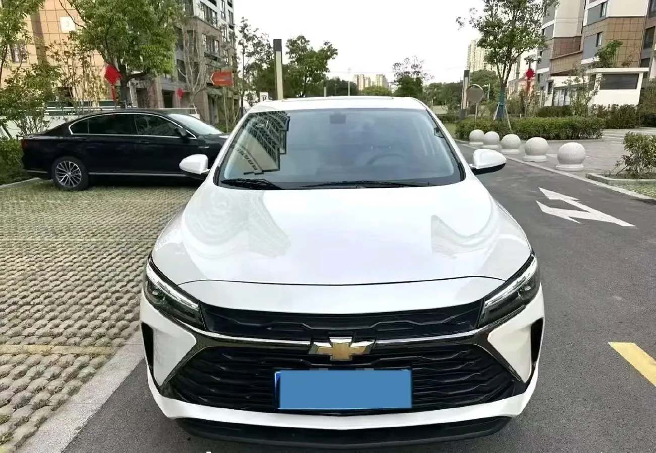 2023 Chevrolet Monza 1.5L 113HP L4 6DCT,autocango,china used car exporter,china ev exporter,chinese used car exporter,chinese used ev exporter