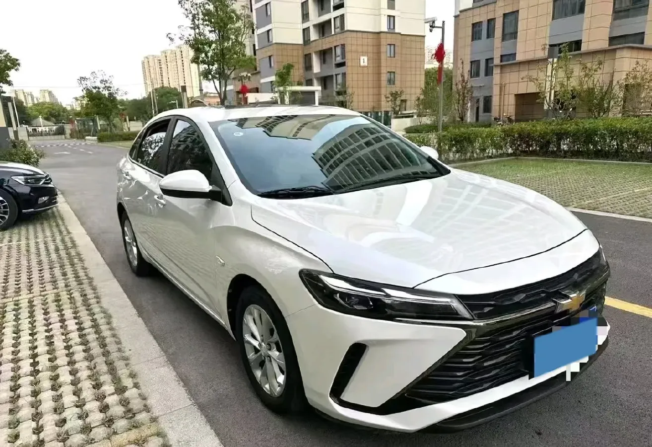 2023 Chevrolet Monza 1.5L 113HP L4 6DCT,autocango,china used car exporter,china ev exporter,chinese used car exporter,chinese used ev exporter