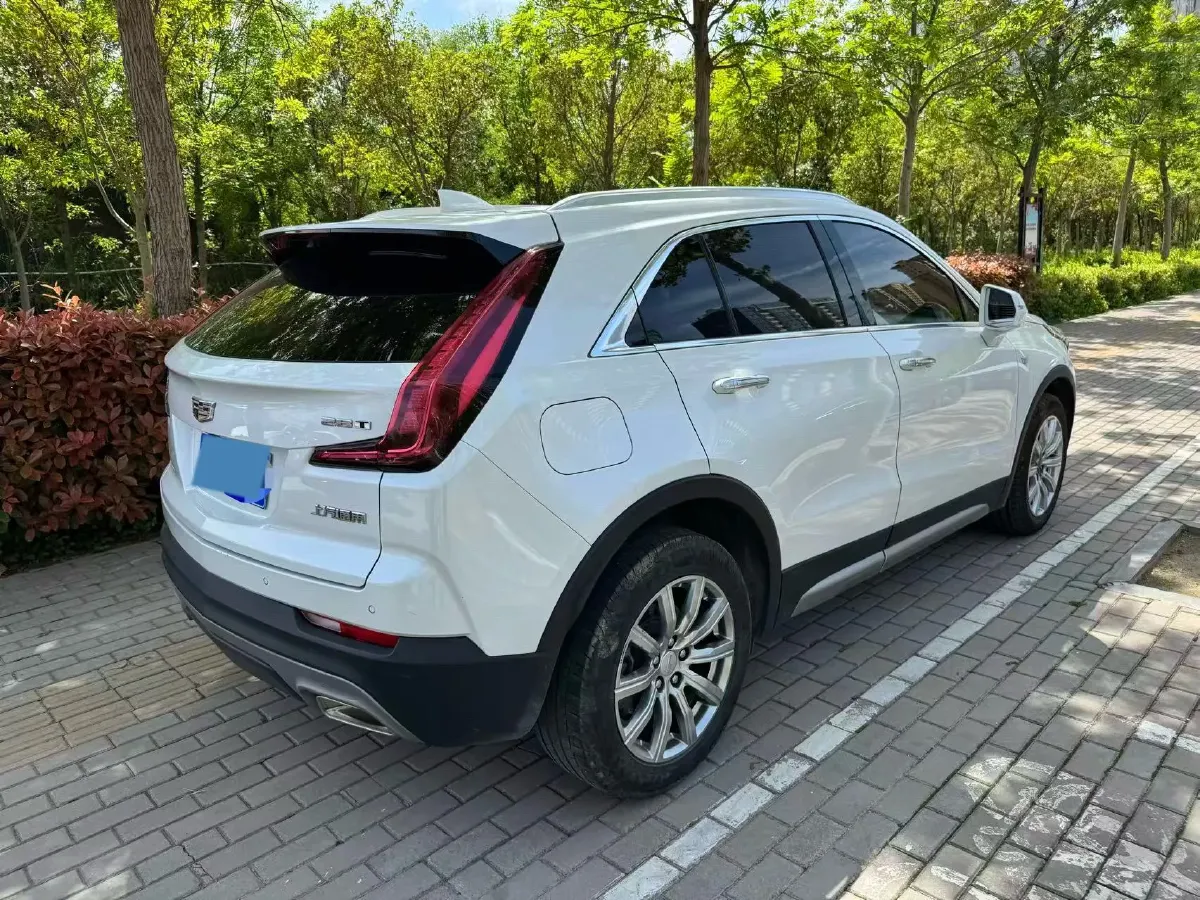 2021 Cadillac XT4 2.0T 237HP L4 9AT,autocango,china used car exporter,china ev exporter,chinese used car exporter,chinese used ev exporter
