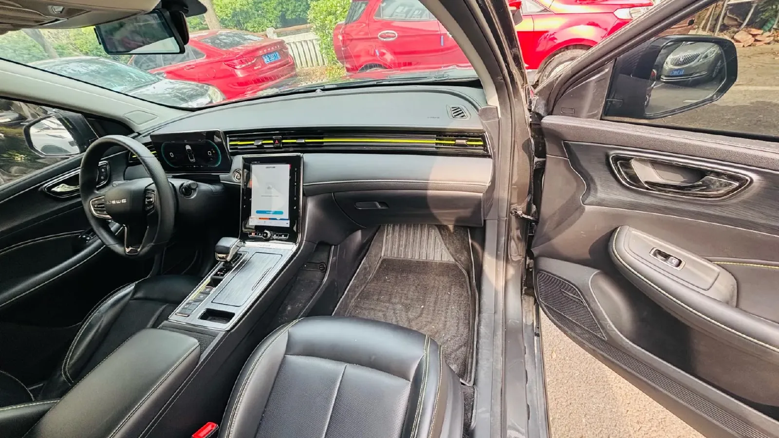 2021 Roewe RX5 1.5T 181HP L4 7DCT,autocango,china used car exporter,china ev exporter,chinese used car exporter,chinese used ev exporter