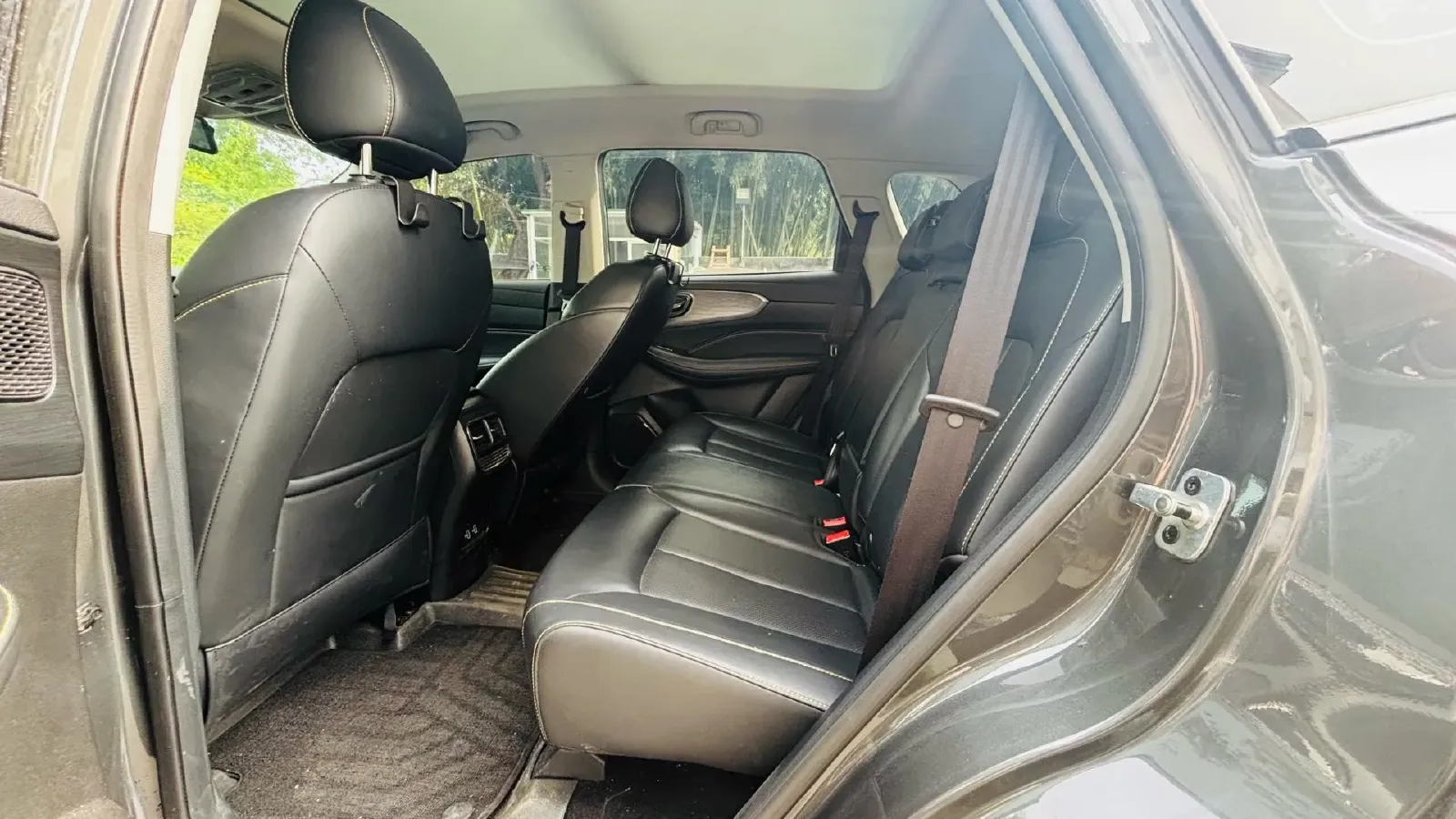 2021 Roewe RX5 1.5T 181HP L4 7DCT,autocango,china used car exporter,china ev exporter,chinese used car exporter,chinese used ev exporter