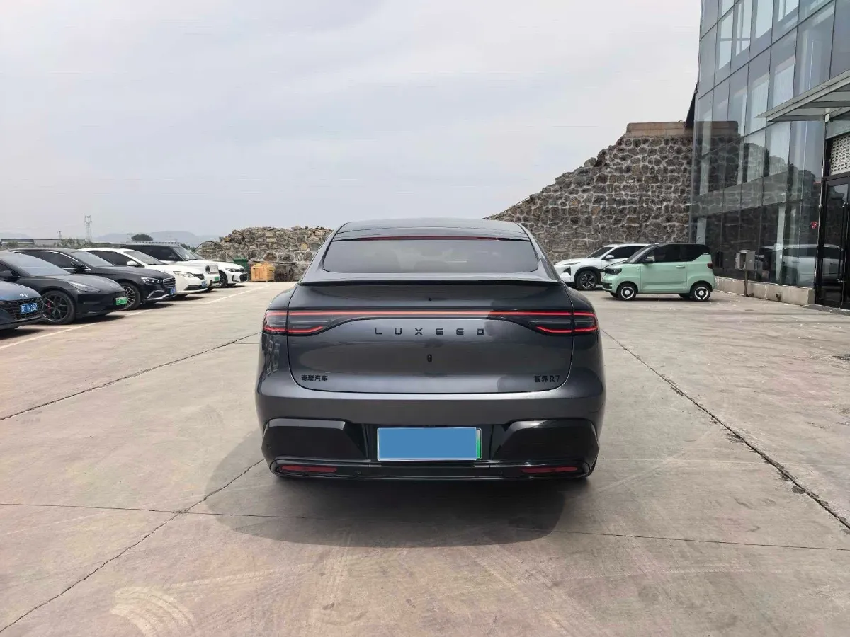 2026 Luxeed R7 REEV 156HP REEV,autocango,china used car exporter,china ev exporter,chinese used car exporter,chinese used ev exporter
