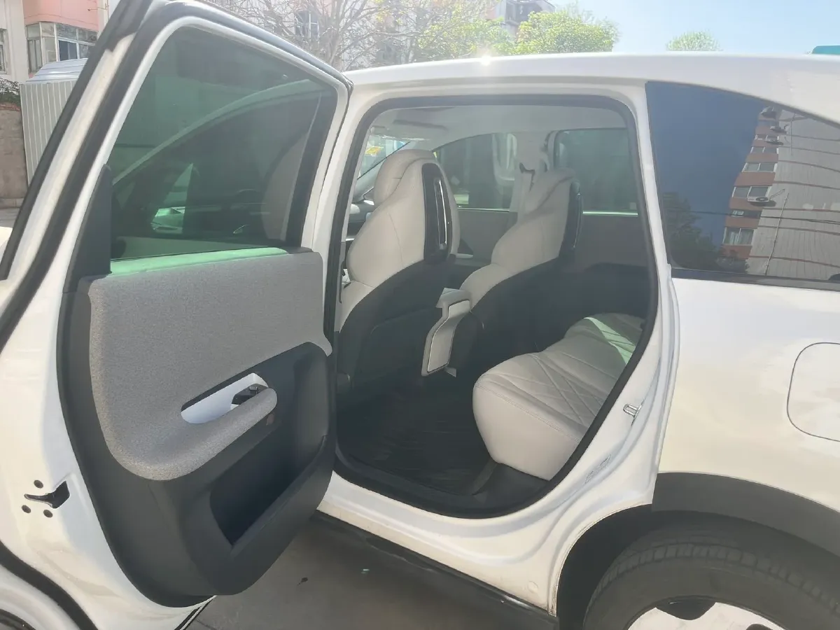 2024 ARCFOX KAOLA BEV 58.8KWH,autocango,china used car exporter,china ev exporter,chinese used car exporter,chinese used ev exporter