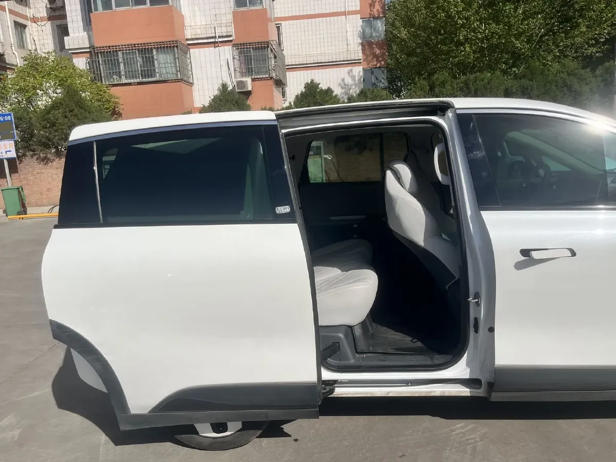 2024 ARCFOX KAOLA BEV 58.8KWH,autocango,china used car exporter,china ev exporter,chinese used car exporter,chinese used ev exporter