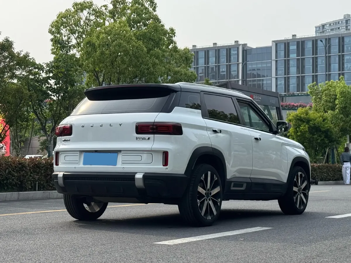 2023 Geely ICON 1.5T 181HP L4 7DCT,autocango,china used car exporter,china ev exporter,chinese used car exporter,chinese used ev exporter