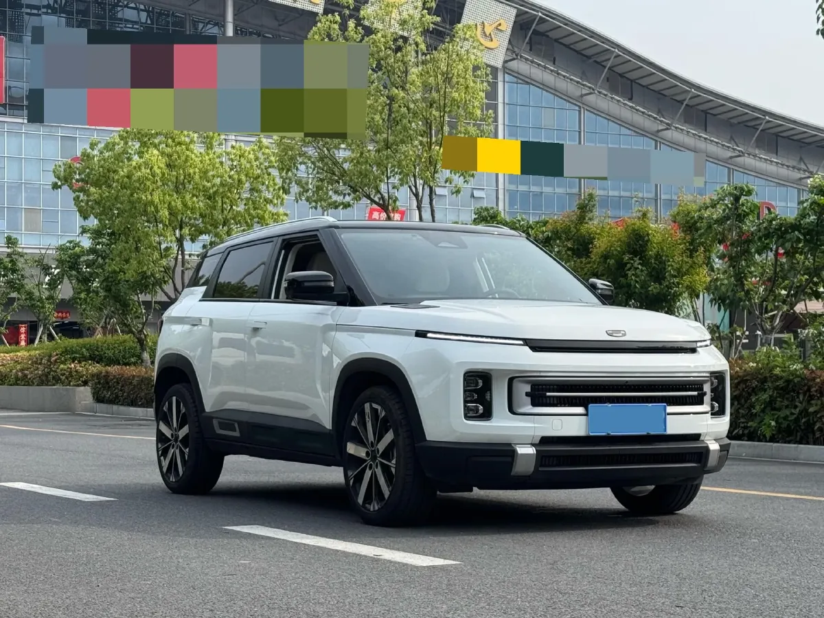 2023 Geely ICON 1.5T 181HP L4 7DCT,autocango,china used car exporter,china ev exporter,chinese used car exporter,chinese used ev exporter