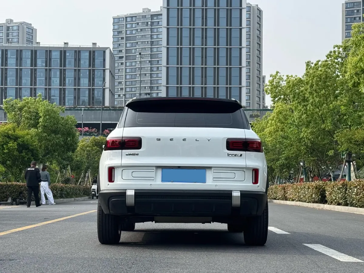 2023 Geely ICON 1.5T 181HP L4 7DCT,autocango,china used car exporter,china ev exporter,chinese used car exporter,chinese used ev exporter
