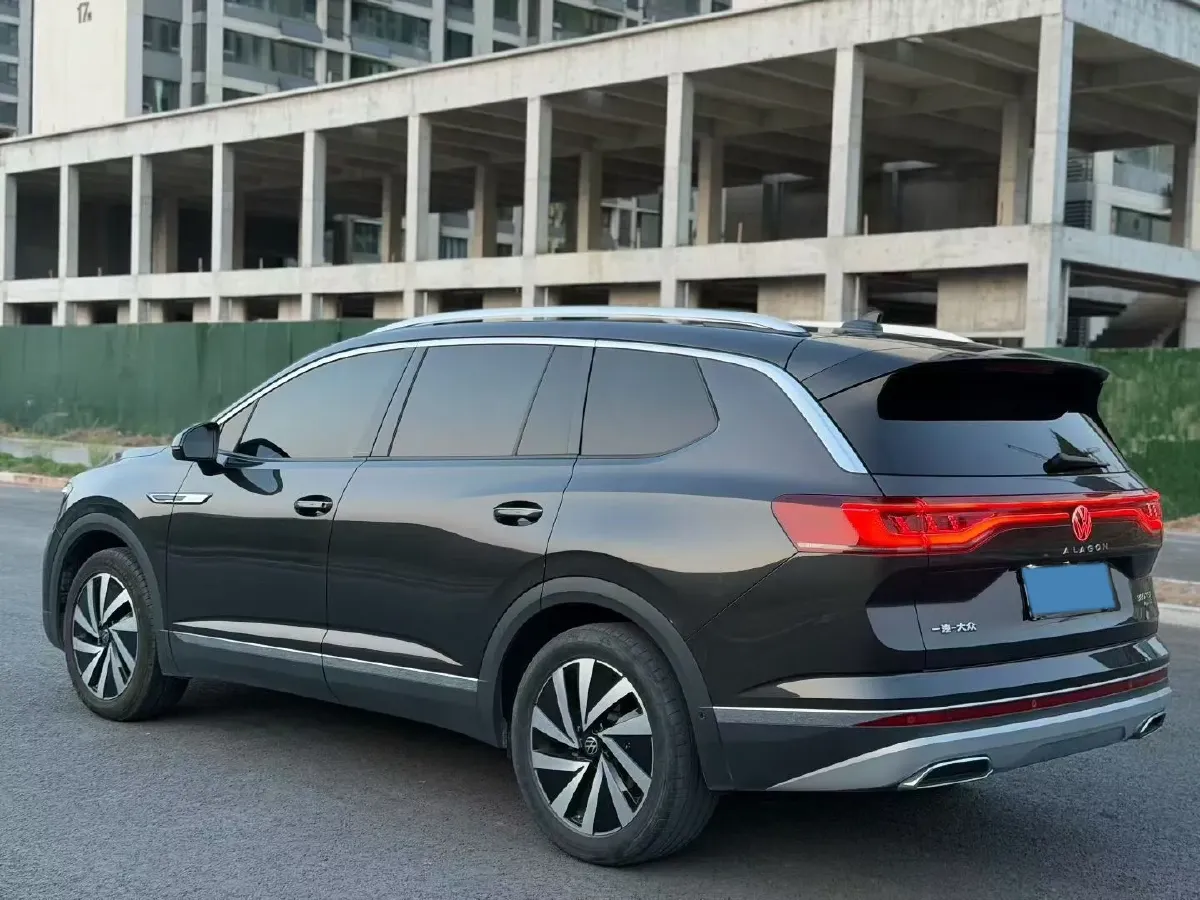2021 Volkswagen Talagon 2.0T 220HP L4 7DCT,autocango,china used car exporter,china ev exporter,chinese used car exporter,chinese used ev exporter