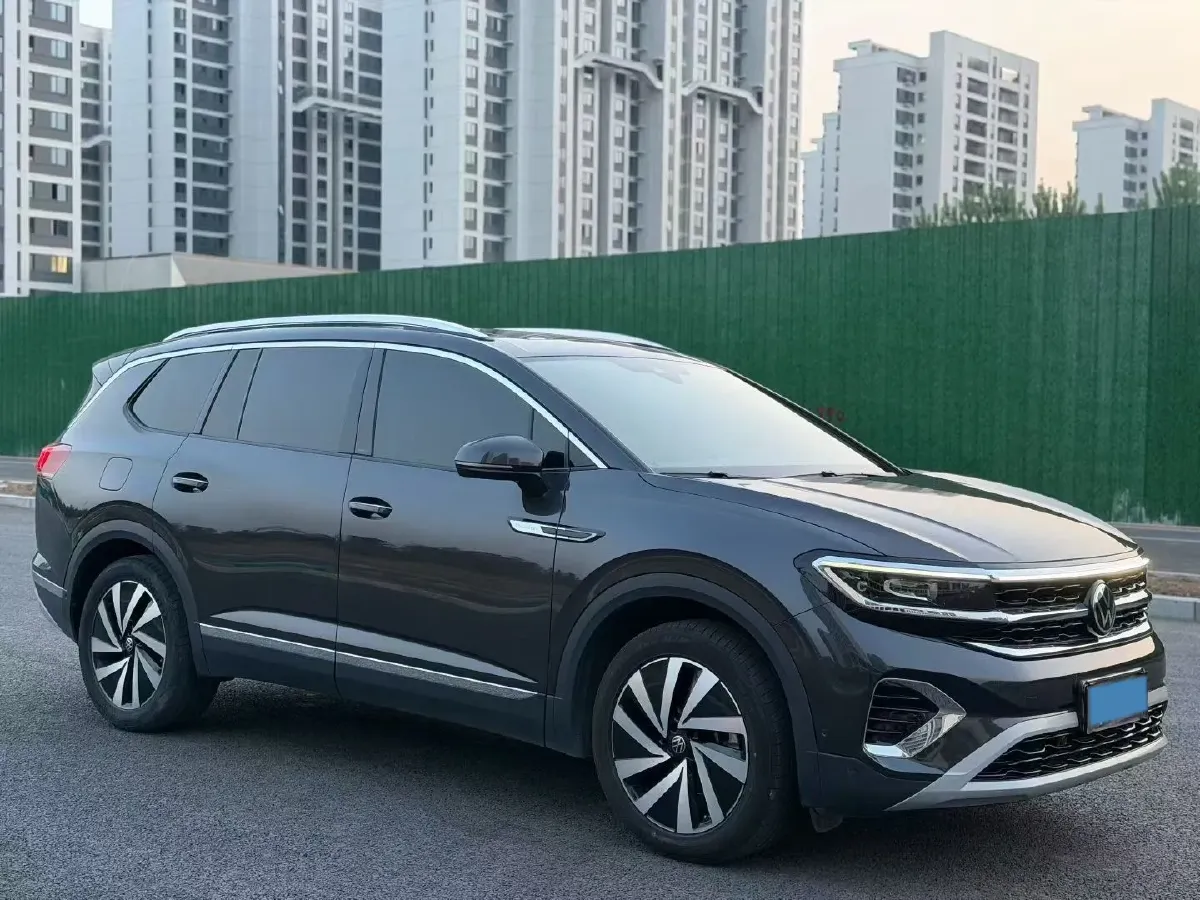 2021 Volkswagen Talagon 2.0T 220HP L4 7DCT,autocango,china used car exporter,china ev exporter,chinese used car exporter,chinese used ev exporter