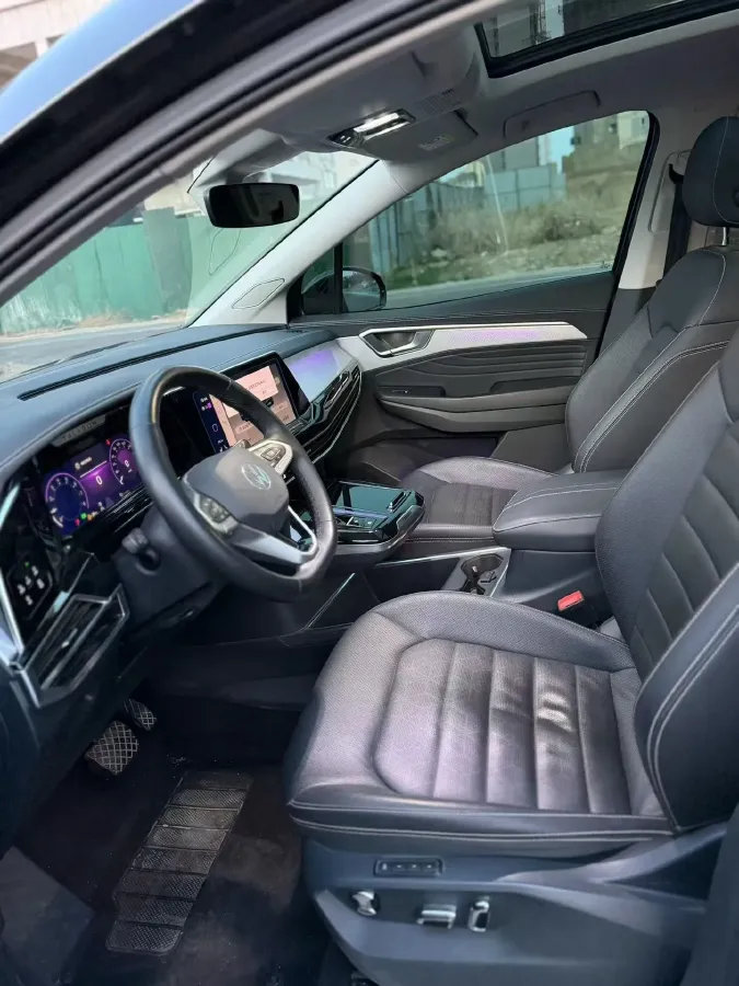 2021 Volkswagen Talagon 2.0T 220HP L4 7DCT,autocango,china used car exporter,china ev exporter,chinese used car exporter,chinese used ev exporter