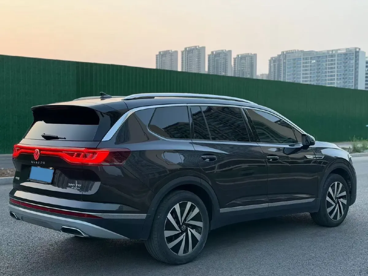 2021 Volkswagen Talagon 2.0T 220HP L4 7DCT,autocango,china used car exporter,china ev exporter,chinese used car exporter,chinese used ev exporter