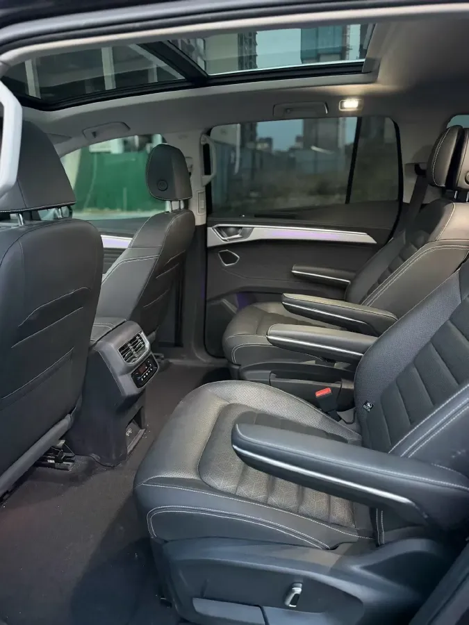 2021 Volkswagen Talagon 2.0T 220HP L4 7DCT,autocango,china used car exporter,china ev exporter,chinese used car exporter,chinese used ev exporter