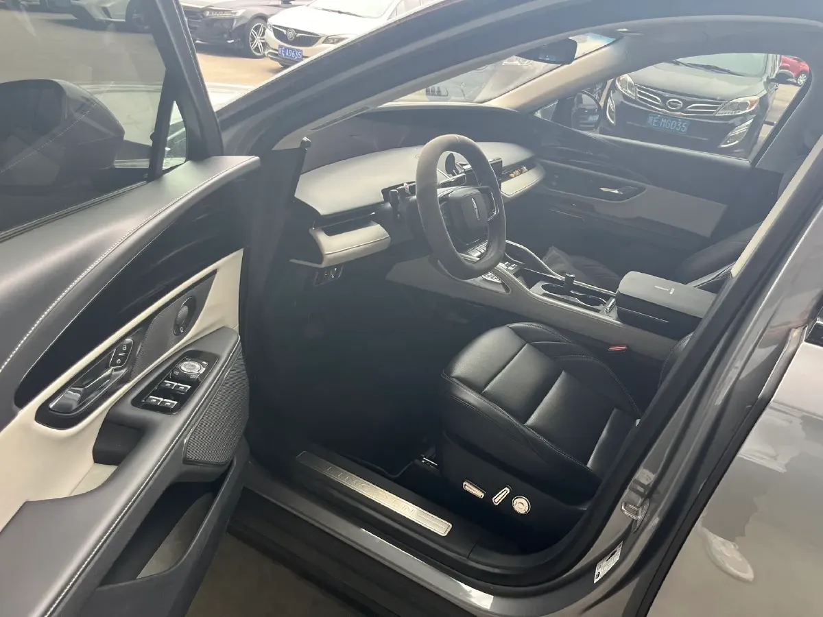 2023 Lincoln Nautilus 2.0T 261HP L4 8AT,autocango,china used car exporter,china ev exporter,chinese used car exporter,chinese used ev exporter