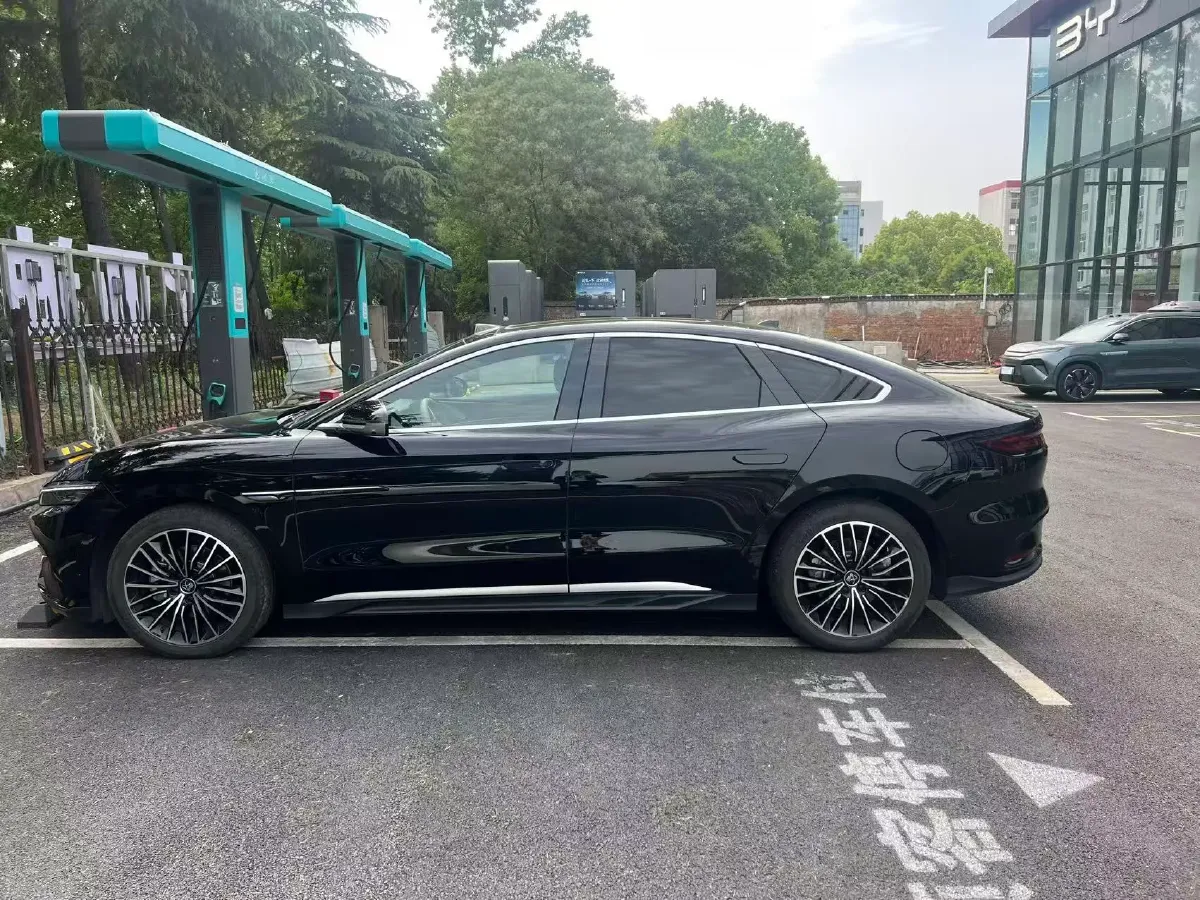 2025 BYD Han 1.5T 156HP L4 E-CVT PHEV,autocango,china used car exporter,china ev exporter,chinese used car exporter,chinese used ev exporter