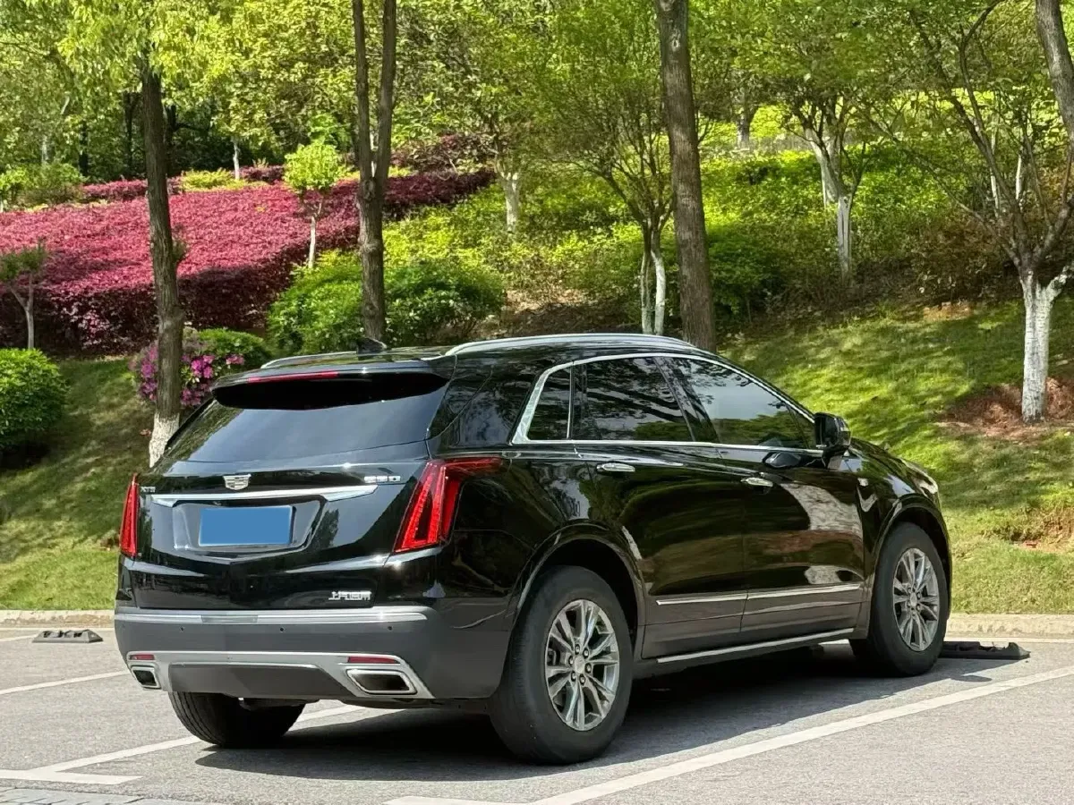 2022 Cadillac XT5 2.0T 237HP L4 9AT,autocango,china used car exporter,china ev exporter,chinese used car exporter,chinese used ev exporter