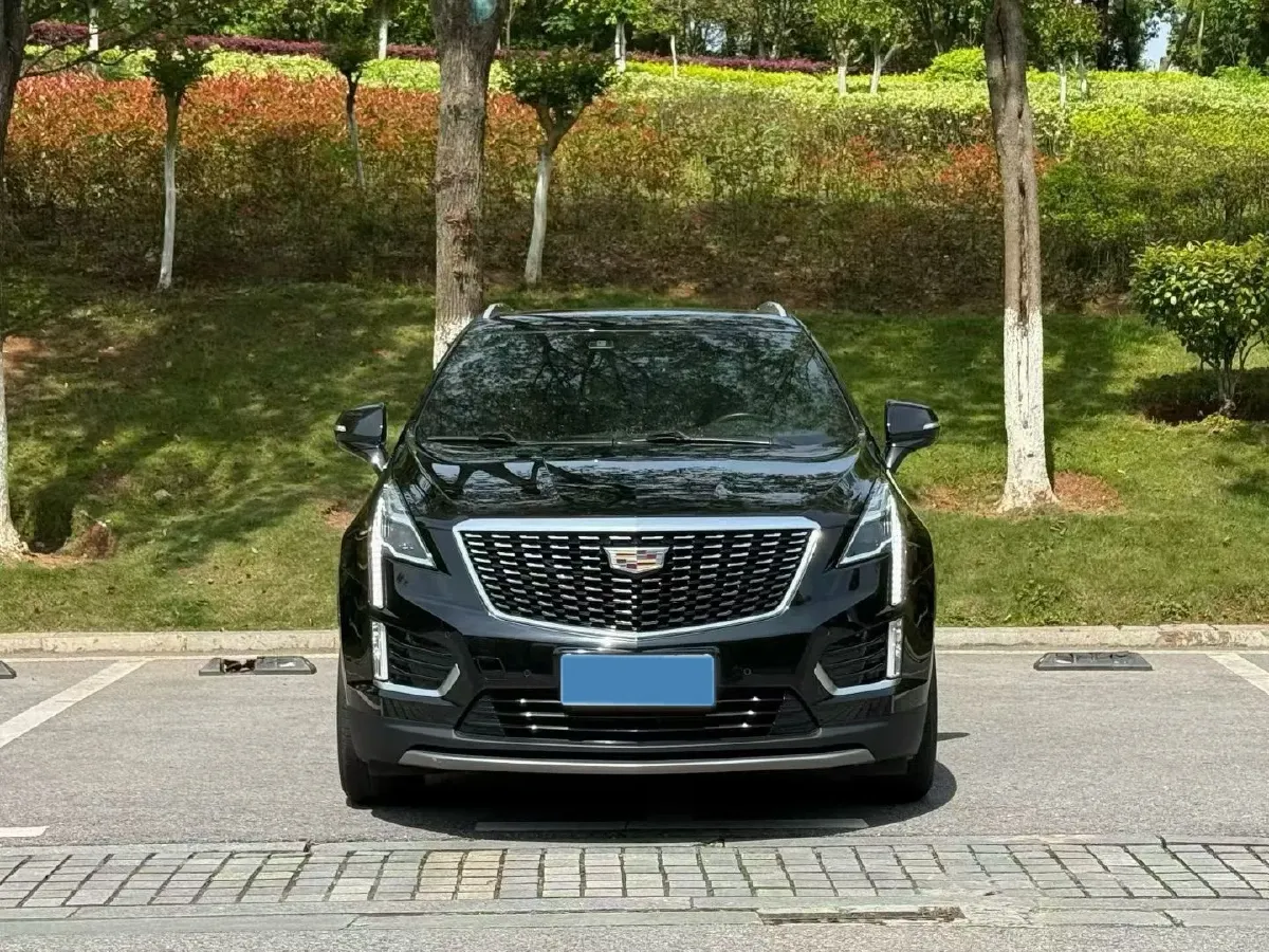 2022 Cadillac XT5 2.0T 237HP L4 9AT,autocango,china used car exporter,china ev exporter,chinese used car exporter,chinese used ev exporter