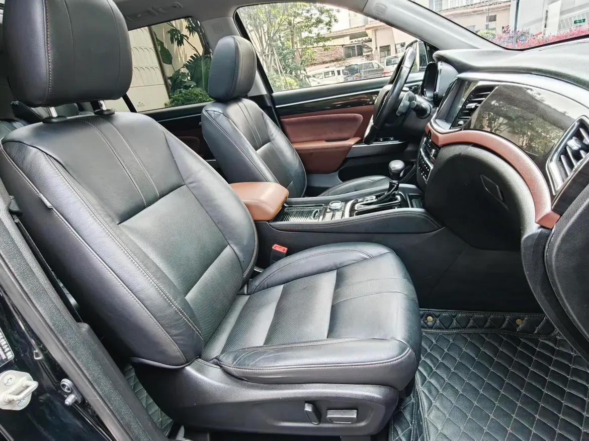 2017 GAC Trumpchi GS8 2.0T 201HP L4 6AT,autocango,china used car exporter,china ev exporter,chinese used car exporter,chinese used ev exporter