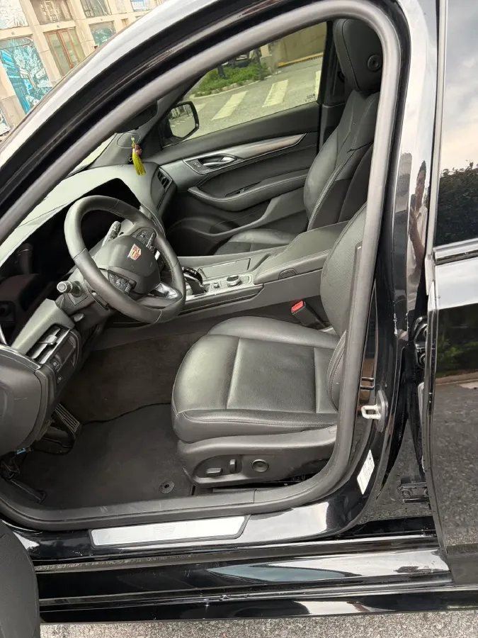 2024 Cadillac CT5 2.0T 237HP L4 10AT,autocango,china used car exporter,china ev exporter,chinese used car exporter,chinese used ev exporter