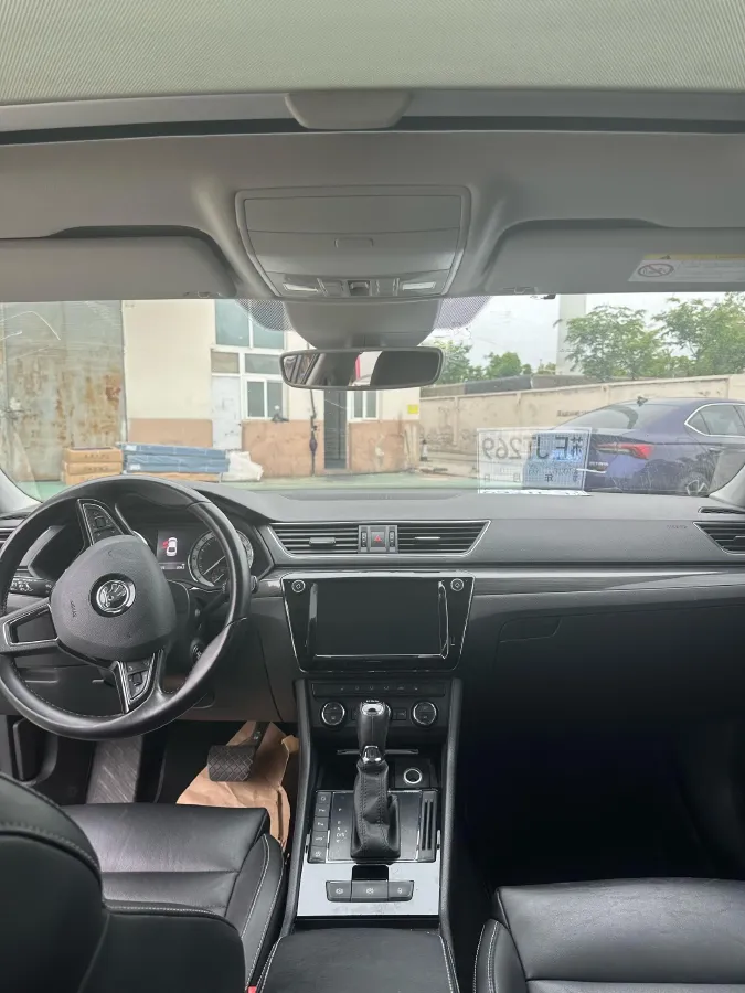 2018 Skoda Kodiak 1.8T 180HP L4 7DCT,autocango,china used car exporter,china ev exporter,chinese used car exporter,chinese used ev exporter