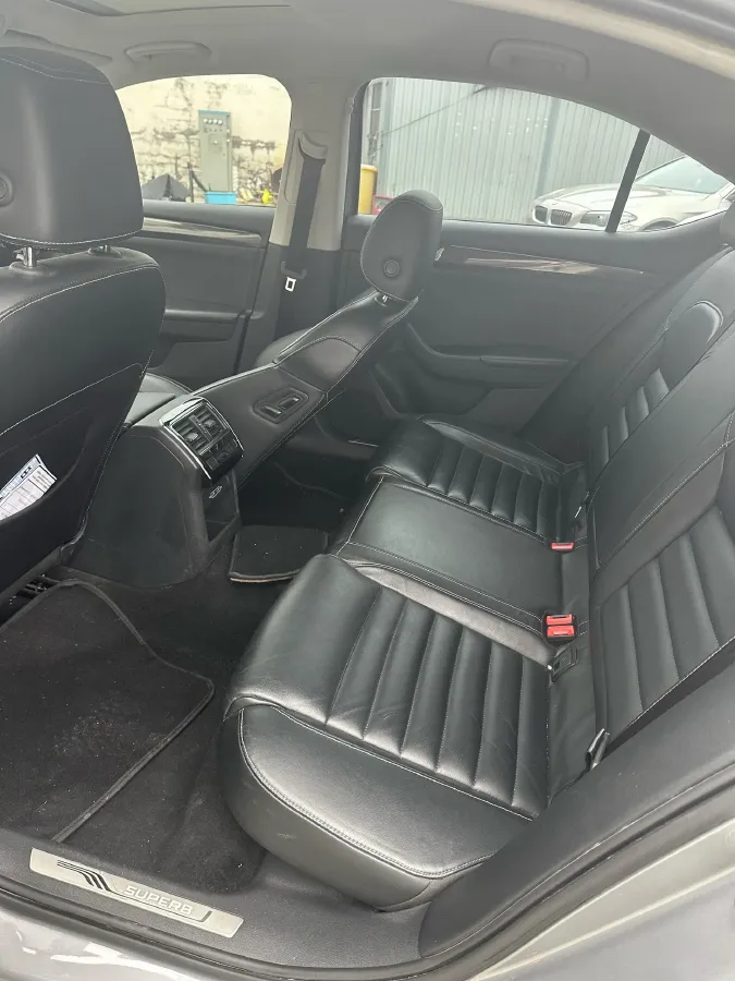 2018 Skoda Kodiak 1.8T 180HP L4 7DCT,autocango,china used car exporter,china ev exporter,chinese used car exporter,chinese used ev exporter