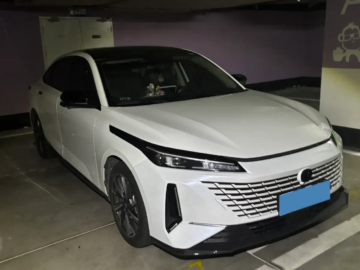 2023 ChangAn Oshan Z6 1.5T 188HP L4 7DCT,autocango,china used car exporter,china ev exporter,chinese used car exporter,chinese used ev exporter