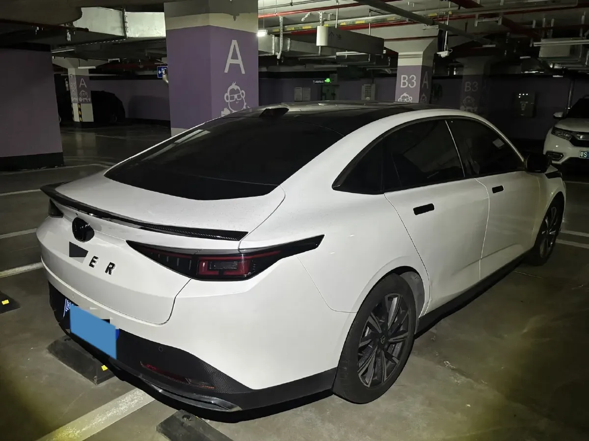 2023 ChangAn Oshan Z6 1.5T 188HP L4 7DCT,autocango,china used car exporter,china ev exporter,chinese used car exporter,chinese used ev exporter