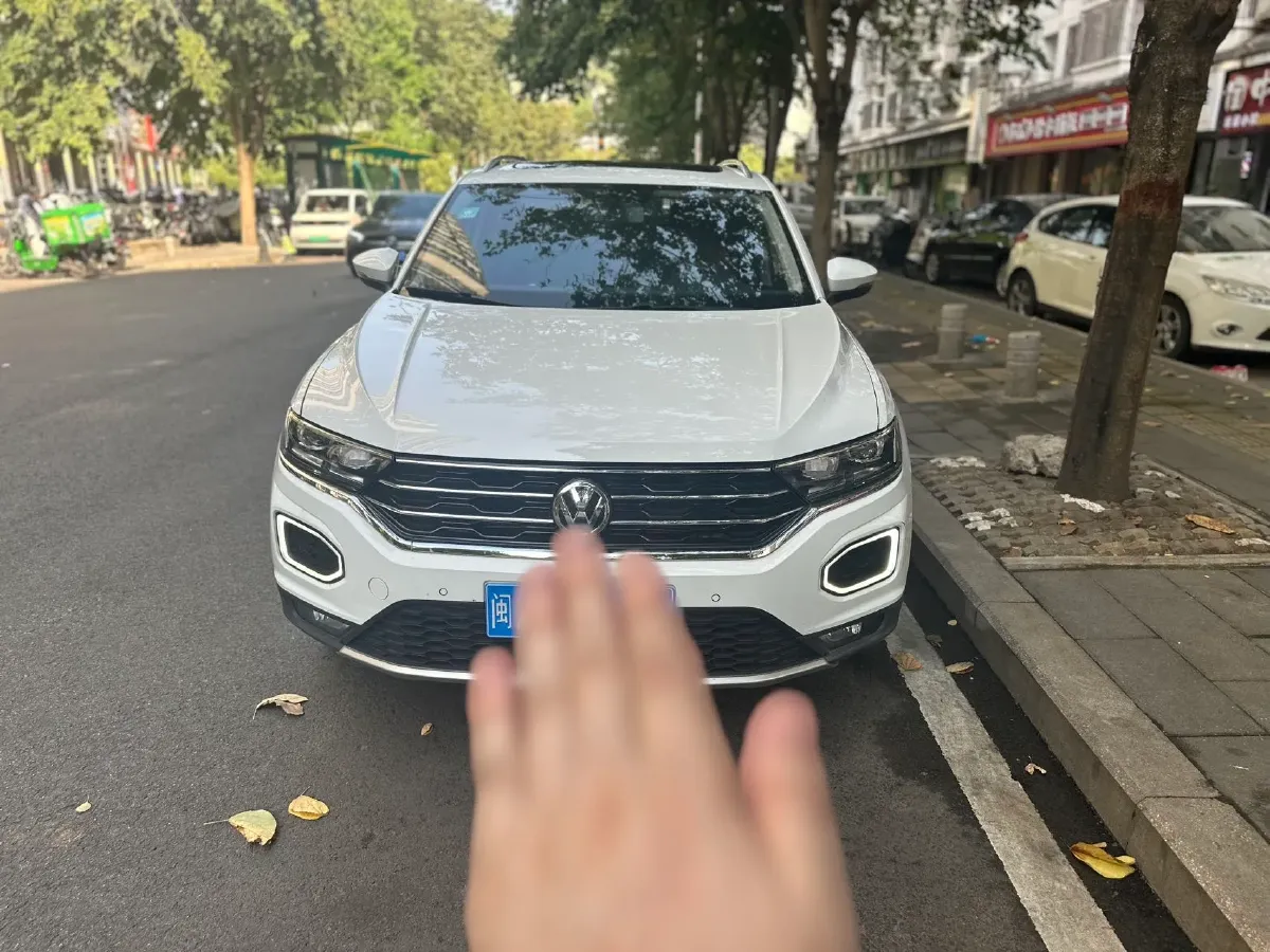 2020 Volkswagen T-Roc 1.4T 150HP L4 7DCT,autocango,china used car exporter,china ev exporter,chinese used car exporter,chinese used ev exporter