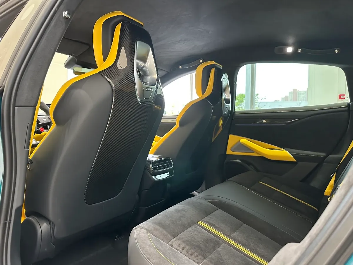 2025 MI SU7 Ultra BEV 93.7KWH,autocango,china used car exporter,china ev exporter,chinese used car exporter,chinese used ev exporter