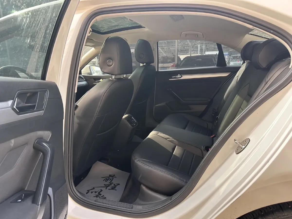 2019 Volkswagen T-Cross 1.4T 150HP L4 7DCT,autocango,china used car exporter,china ev exporter,chinese used car exporter,chinese used ev exporter