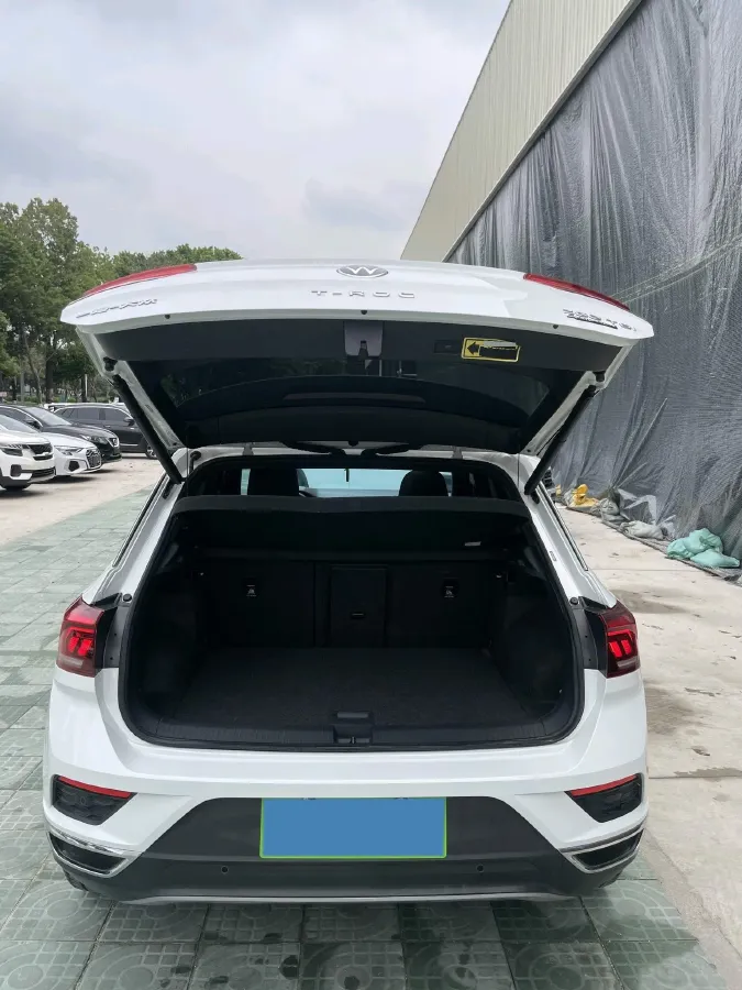 2021 Volkswagen T-Roc 1.4T 150HP L4 7DCT,autocango,china used car exporter,china ev exporter,chinese used car exporter,chinese used ev exporter