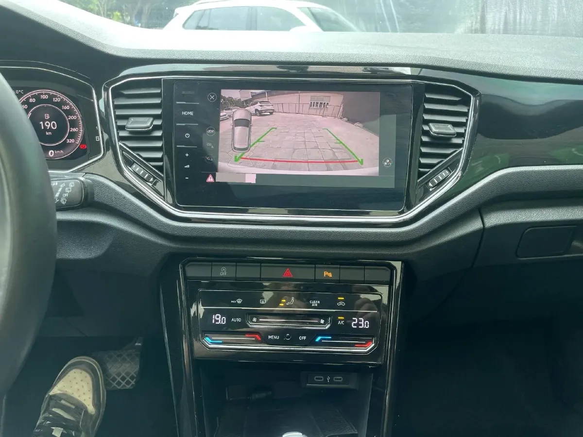 2021 Volkswagen T-Roc 1.4T 150HP L4 7DCT,autocango,china used car exporter,china ev exporter,chinese used car exporter,chinese used ev exporter