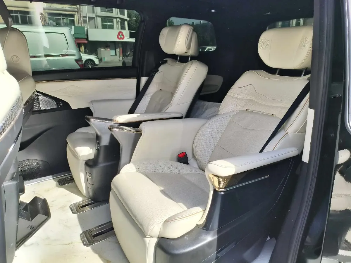 2023 GAC Trumpchi M8 2.0T 190HP L4 E-CVT Hybrid,autocango,china used car exporter,china ev exporter,chinese used car exporter,chinese used ev exporter