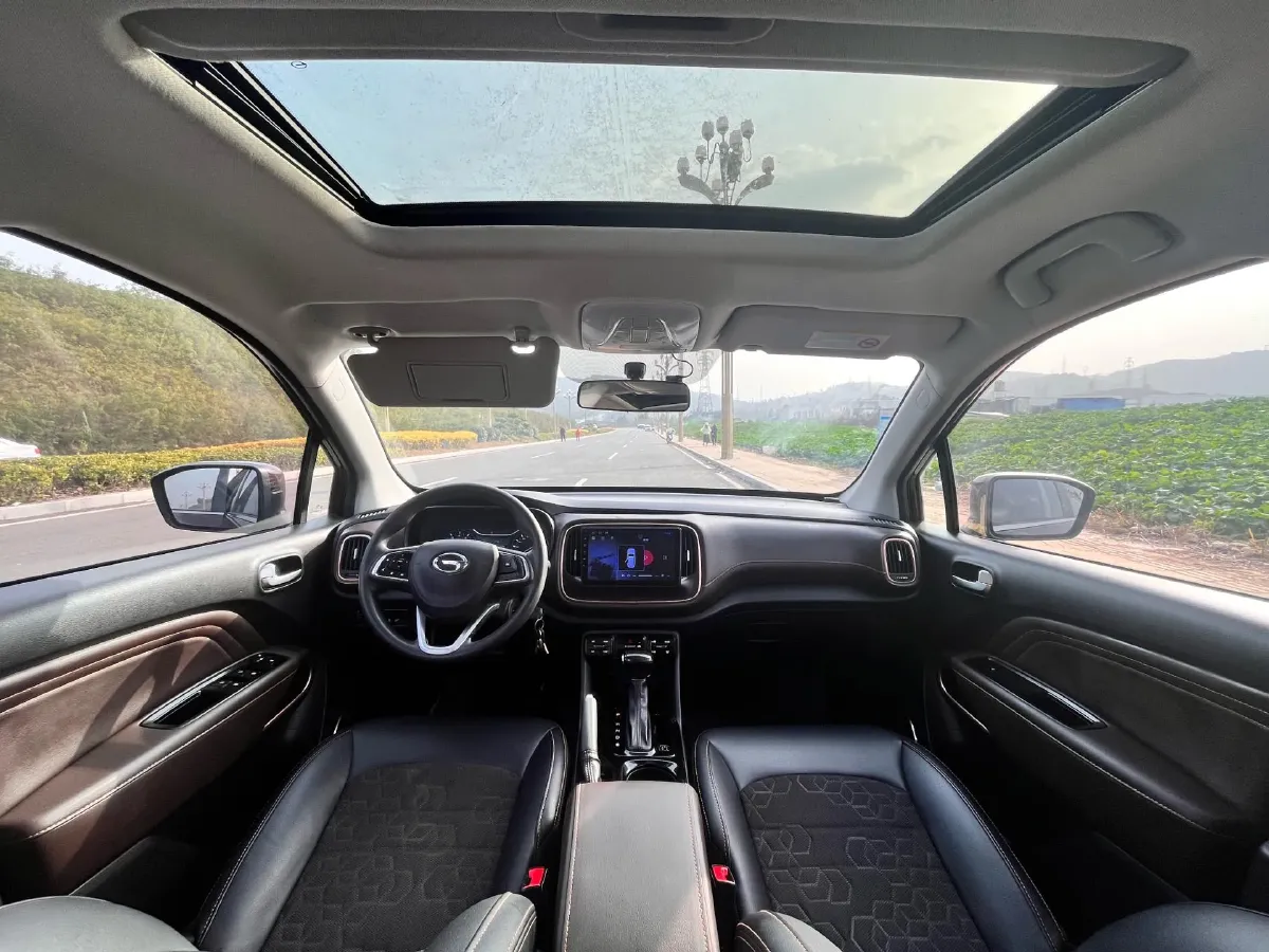 2020 GAC Trumpchi GS3 1.5T 163HP L3 7DCT,autocango,china used car exporter,china ev exporter,chinese used car exporter,chinese used ev exporter