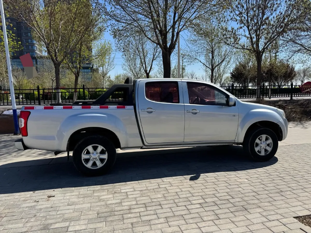 2018 Isuzu RE-MAX Jim 2.8T 116HP L4 5MT,autocango,china used car exporter,china ev exporter,chinese used car exporter,chinese used ev exporter