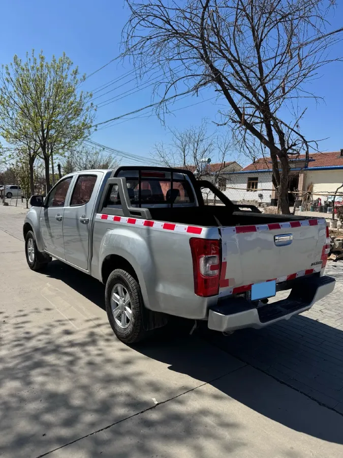 2018 Isuzu RE-MAX Jim 2.8T 116HP L4 5MT,autocango,china used car exporter,china ev exporter,chinese used car exporter,chinese used ev exporter