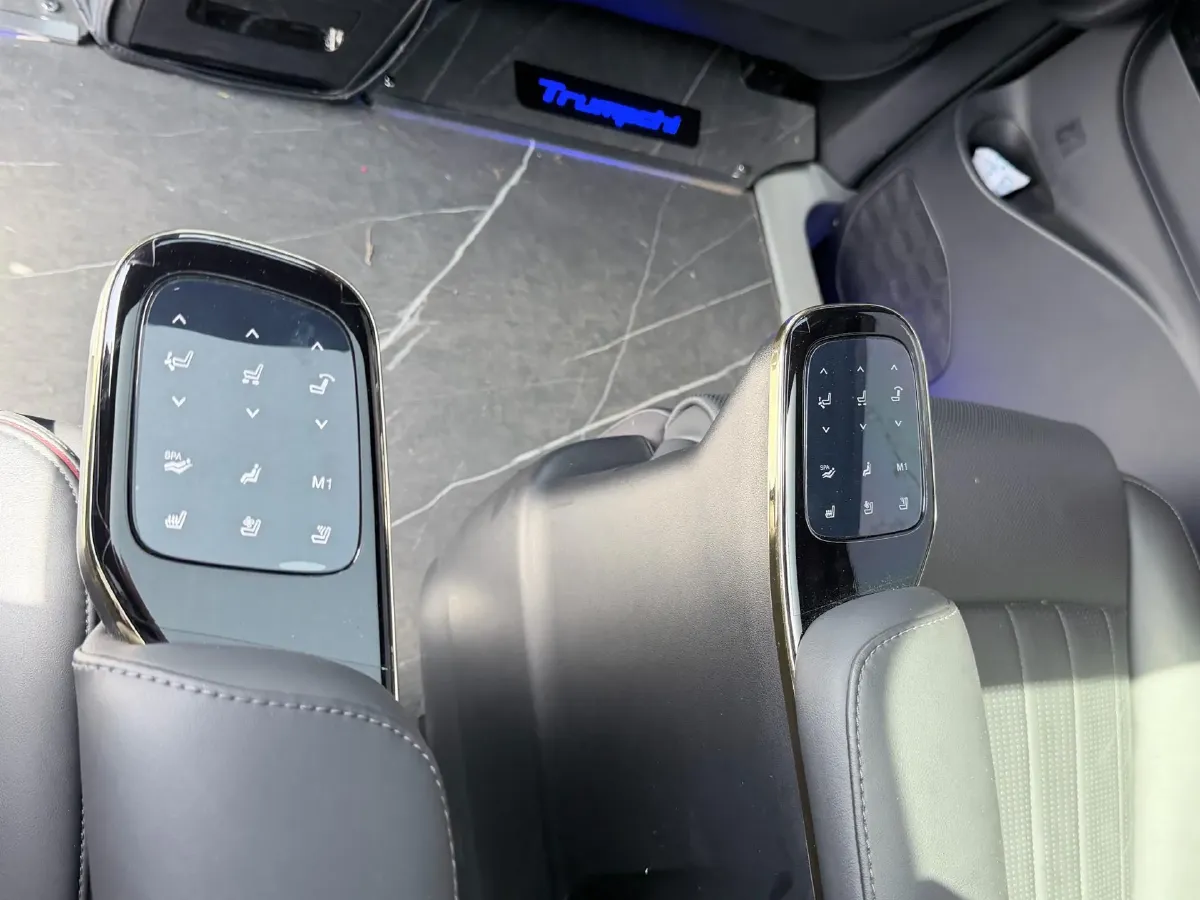 2024 GAC Trumpchi M8 2.0T 190HP L4 E-CVT Hybrid,autocango,china used car exporter,china ev exporter,chinese used car exporter,chinese used ev exporter